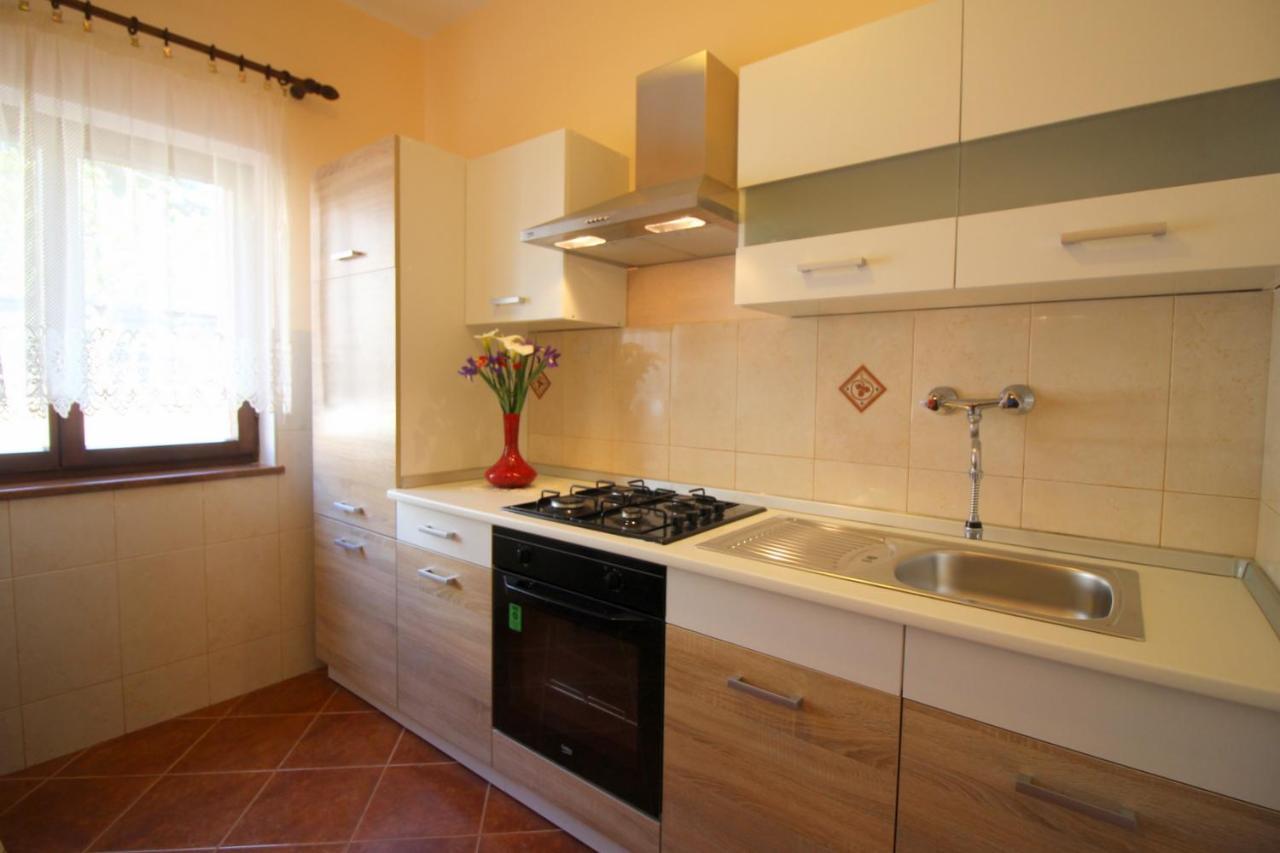Apartment Liliana Near Beach Porec Ngoại thất bức ảnh