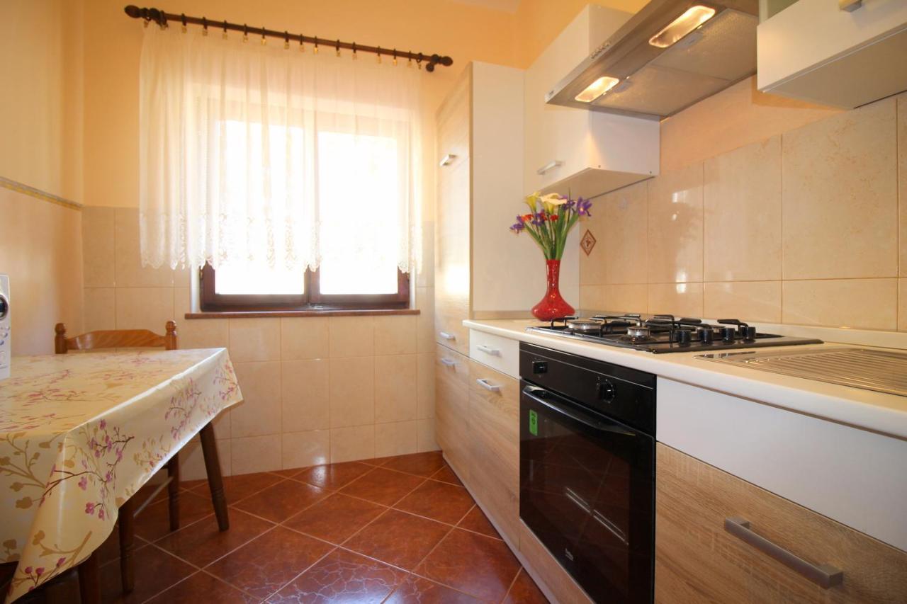 Apartment Liliana Near Beach Porec Ngoại thất bức ảnh