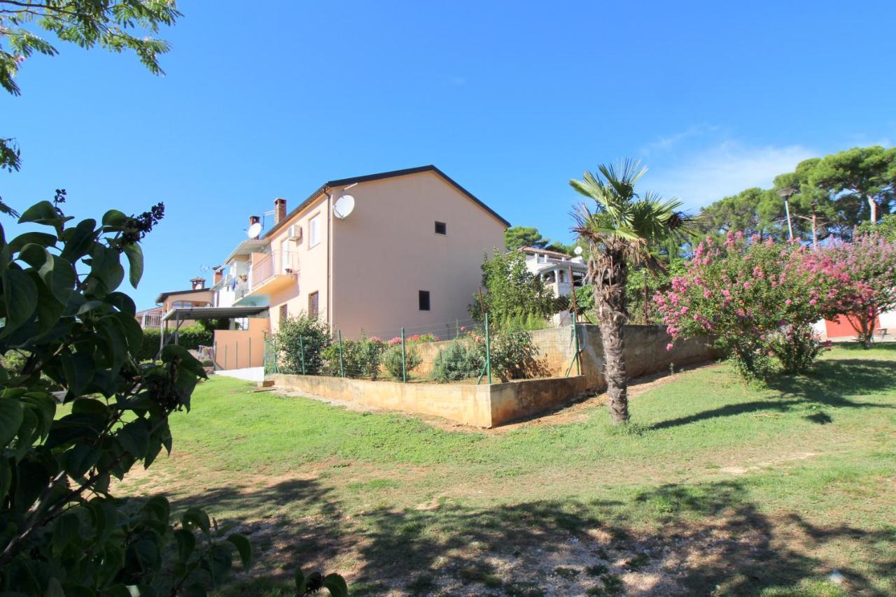 Apartment Liliana Near Beach Porec Ngoại thất bức ảnh