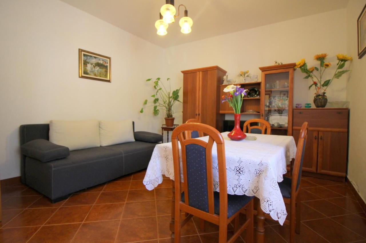 Apartment Liliana Near Beach Porec Ngoại thất bức ảnh